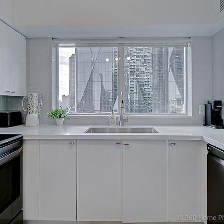 Globalstay Yonge St Condos Toronto Extérieur photo