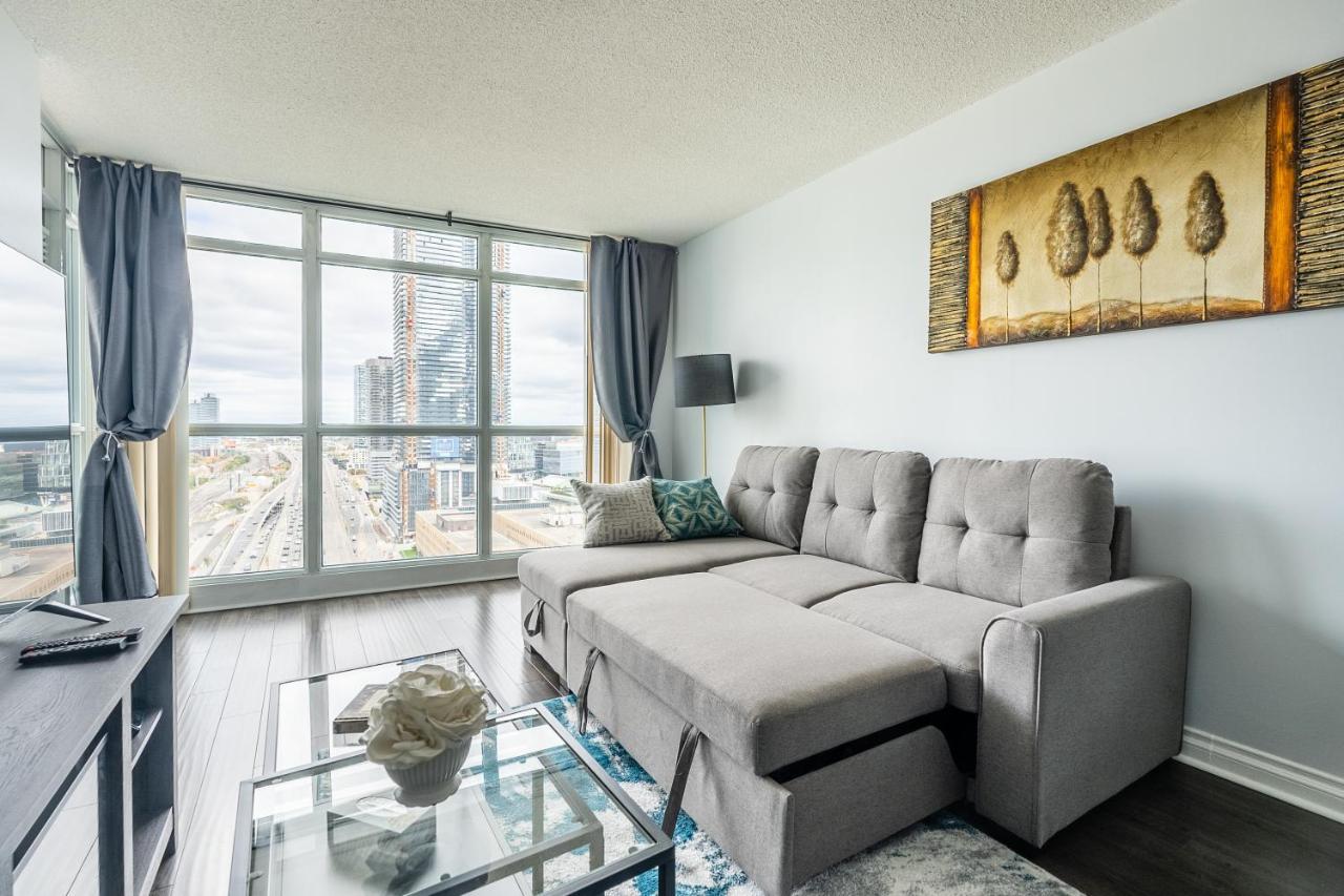 Globalstay Yonge St Condos Toronto Extérieur photo