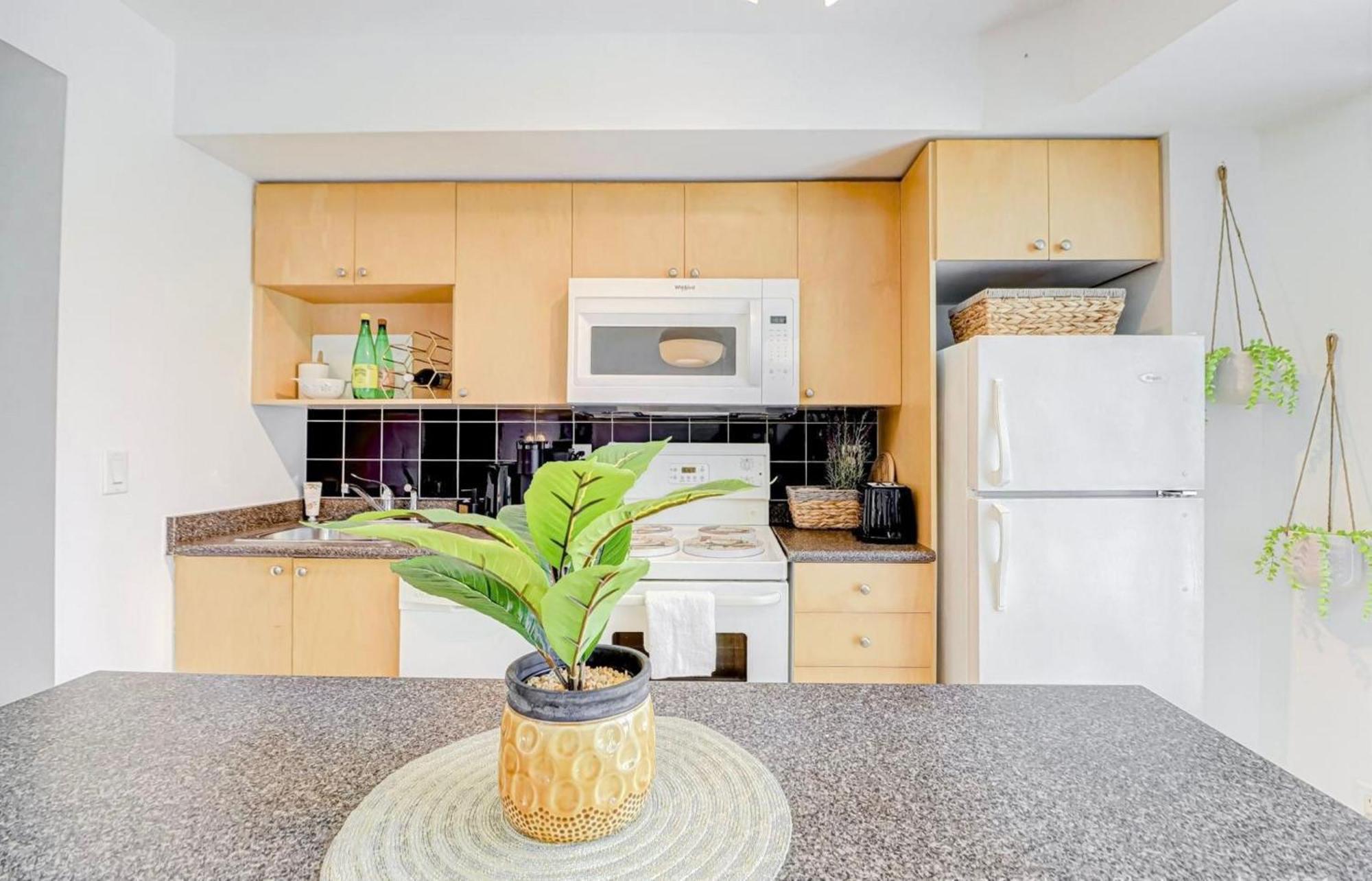 Globalstay Yonge St Condos Toronto Extérieur photo
