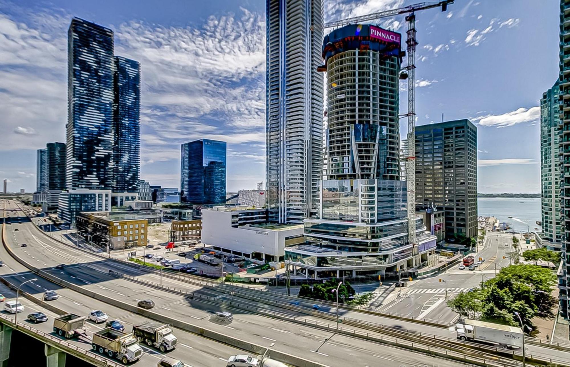 Globalstay Yonge St Condos Toronto Extérieur photo