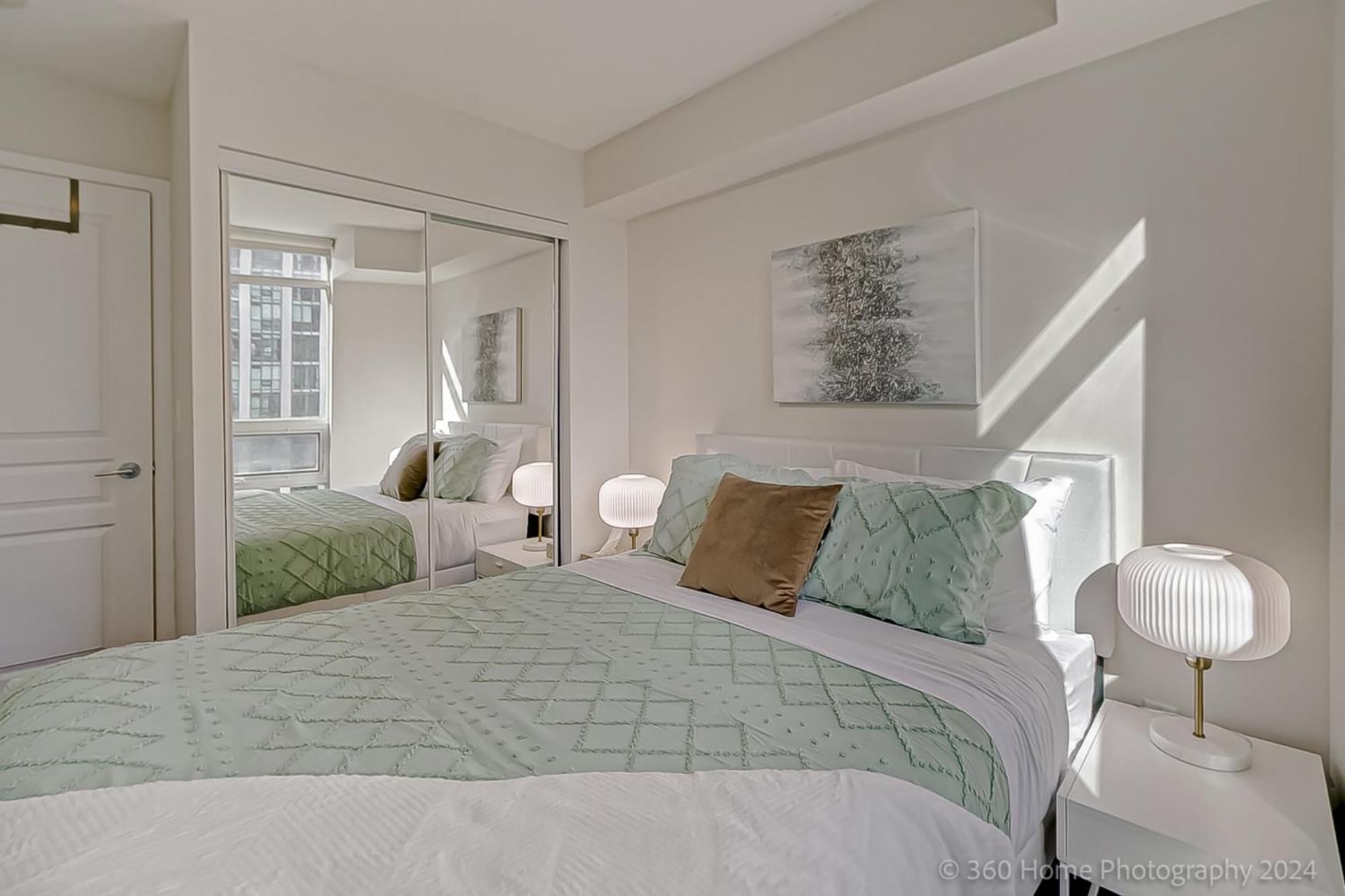 Globalstay Yonge St Condos Toronto Extérieur photo
